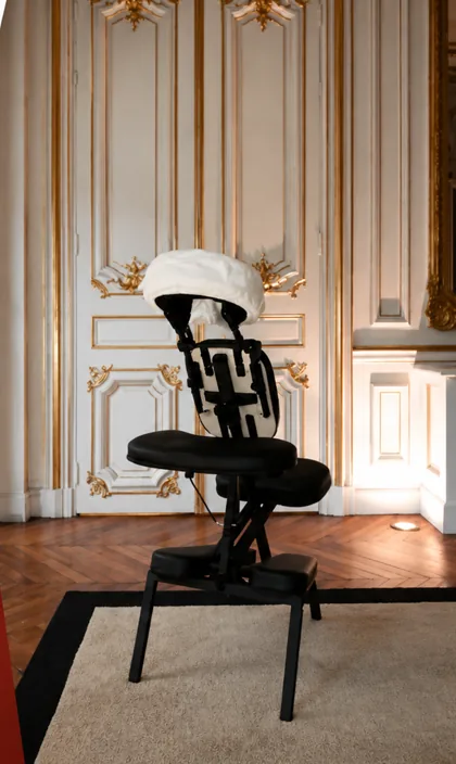 Chaise de massage d-stress dans un cadre élégant